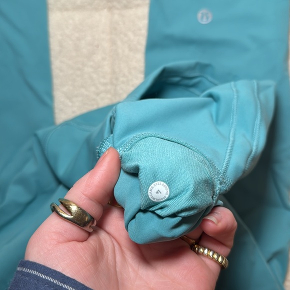 Lululemon Wunder Train High-Rise Crop 23"
Tidal Teal - Picture 5 of 7